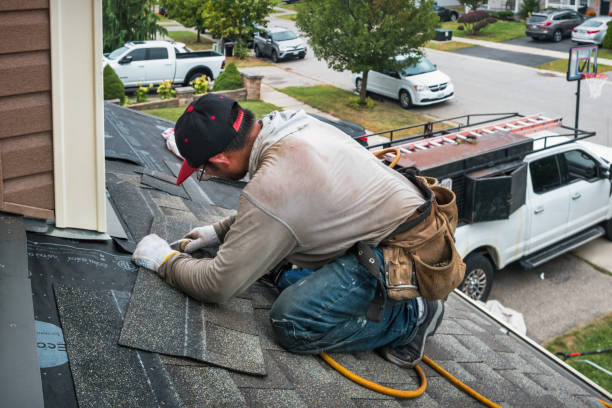 Professional Gutter Repair And Installation technician working in Fair Haven, MI